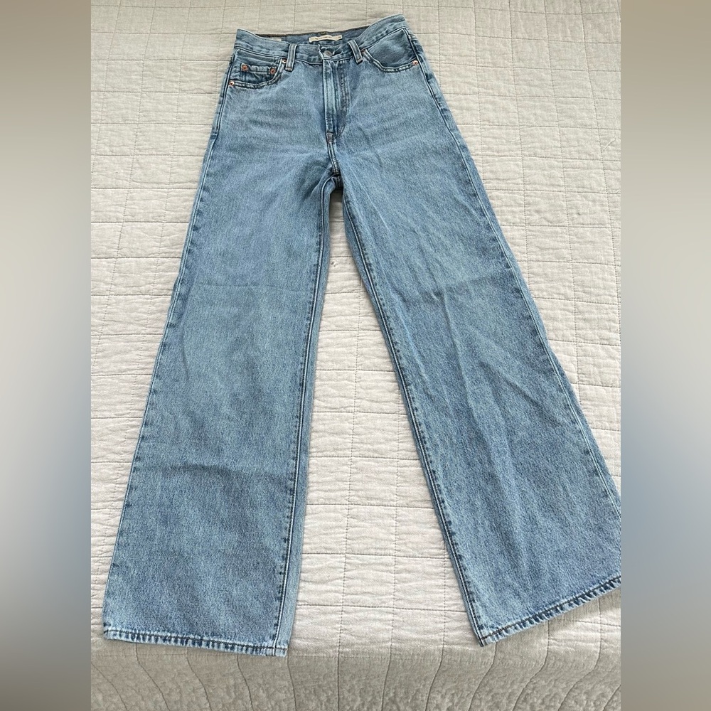 Levi’s Ribcage Wide Leg